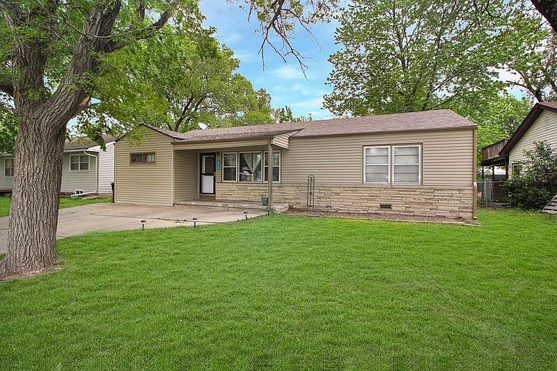 1st image of 872 S Fredrick Dr