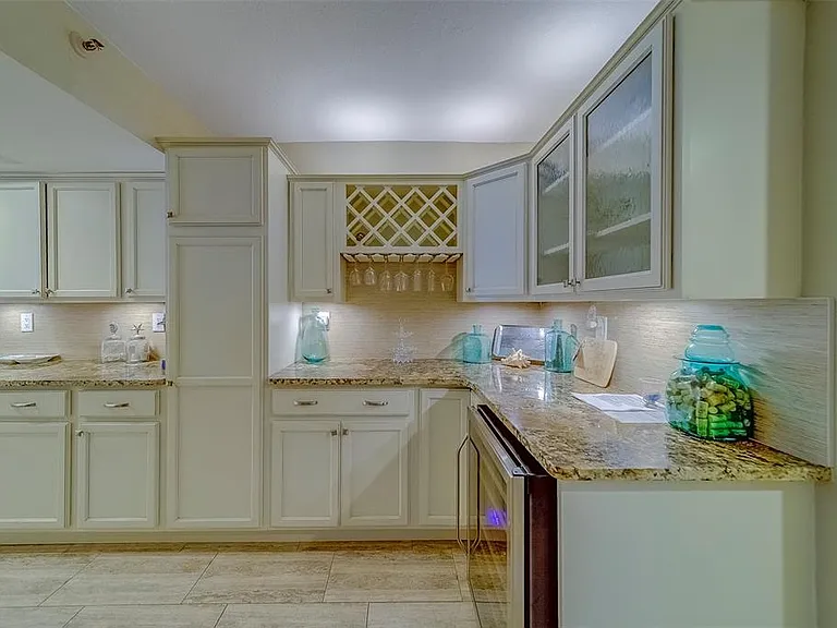 17980 Gulf Blvd #402 — Photo 7