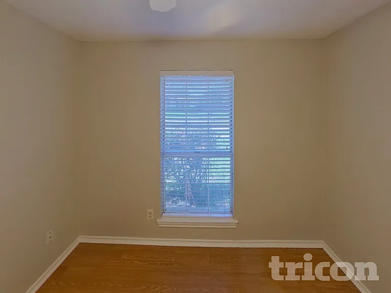 1424 Savannah St — Photo 11