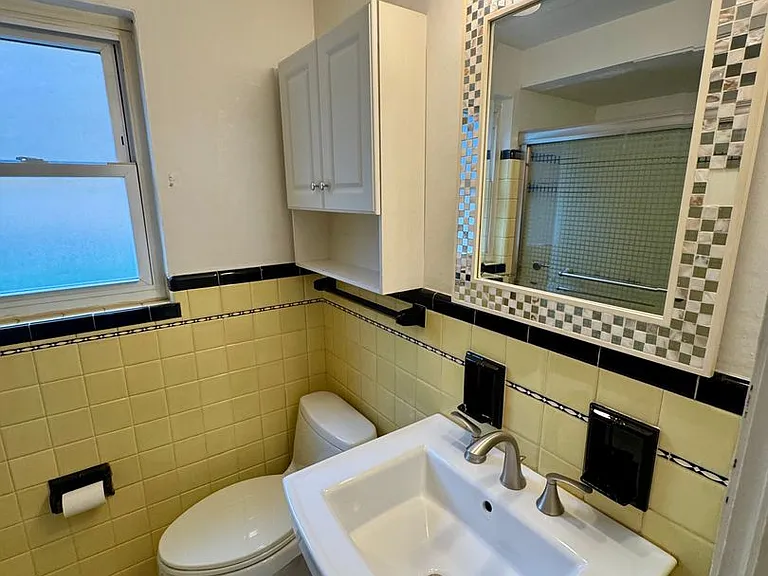111 W. Steuben Street — Photo 18