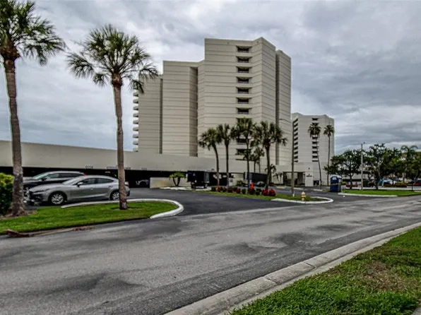 5940 Pelican Bay Plz S APT 406, Gulfport, FL 33707