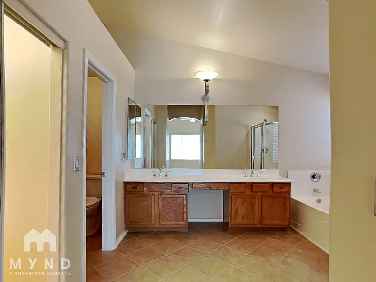 12813 W Aster Dr — Photo 10