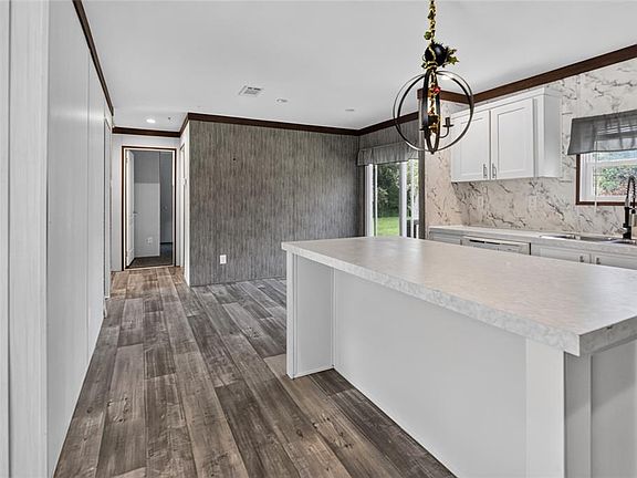 5th image of 17538 EVELYN COURT
