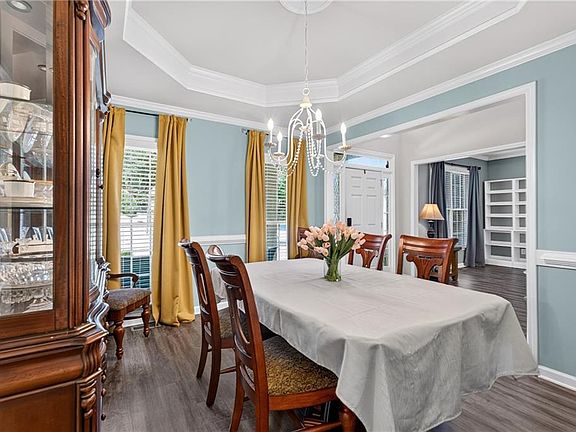 5th image of 1753 Country Wood Dr