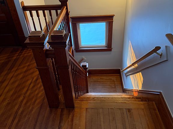 2nd image of 65 1/2 Arlington St #2