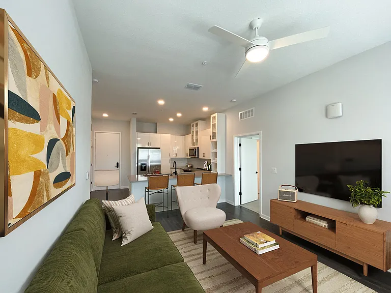 Cirrus Apartments — Photo 52