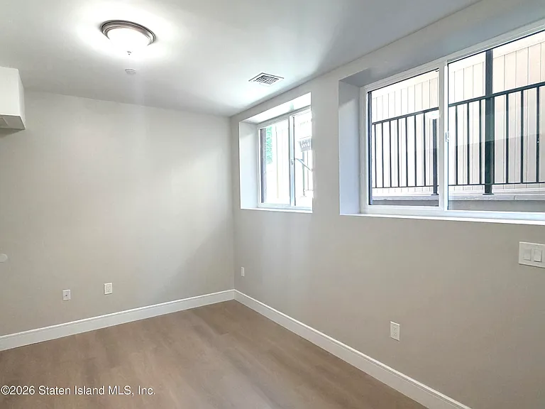 393 Philip Ave #2 — Photo 2