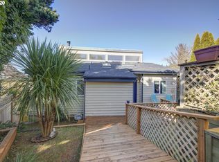 824 SE Crescent Pl, Newport, OR