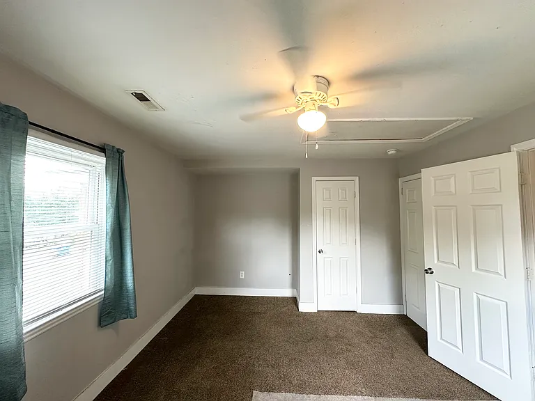 1160 S Riverview Dr — Photo 9