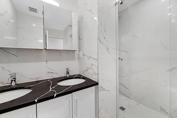 Rented by REAL New York | media 10