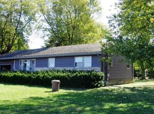 1909 W Ash Ave, Decatur, IL 62526