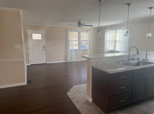 1021 Decatur Rd, Jacksonville, NC 28540