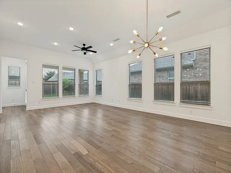 5808 Liberty Hill Dr — Photo 13