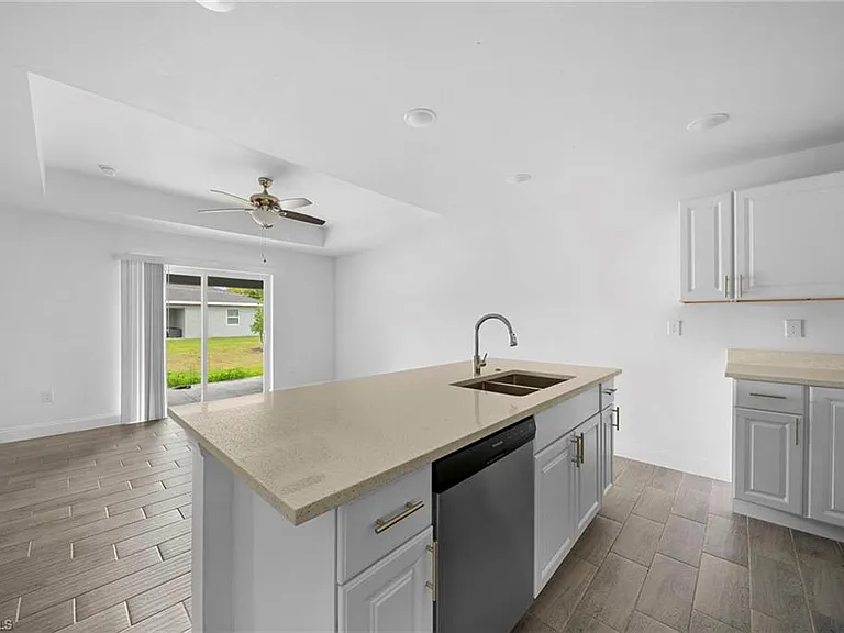 5022 25th St SW — Photo 14