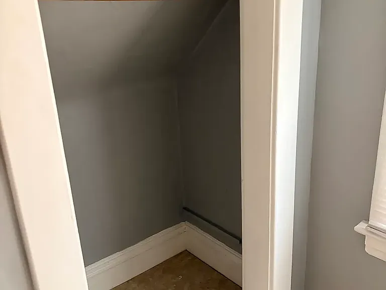 821 Forest Ave #1 — Photo 6