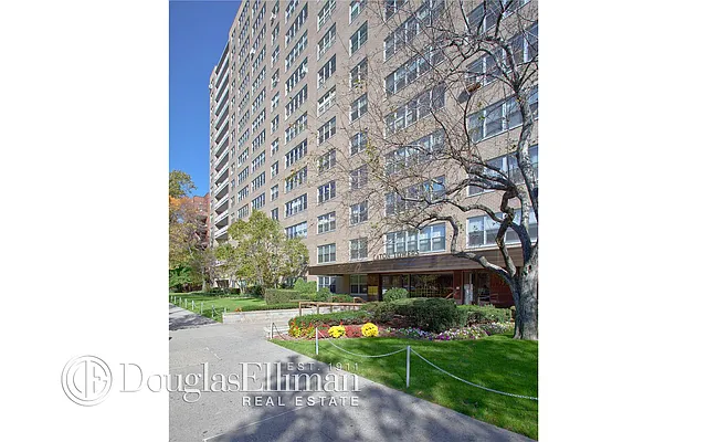 Sold by Douglas Elliman | media 8