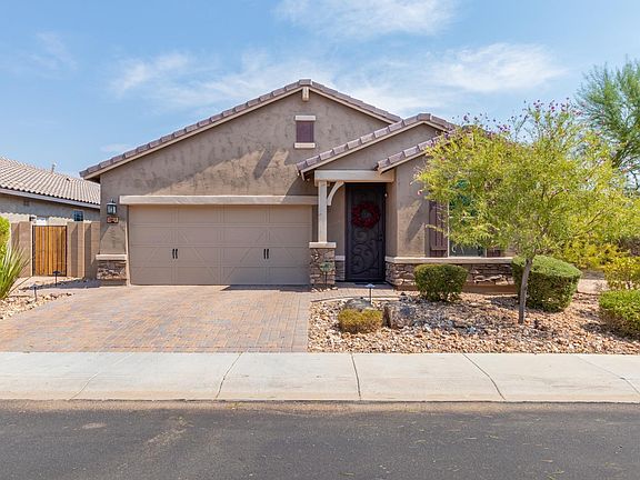 3rd image of 3012 W Thorn Tree Dr
