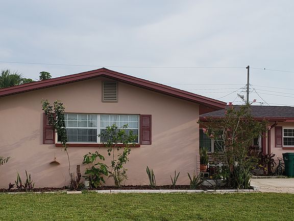 3rd image of 515 Sabal Ave