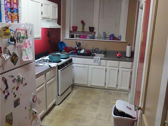 3rd image of 617 W 35th St #B