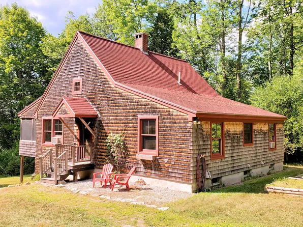15 Robin Ln, Unity, ME 04988