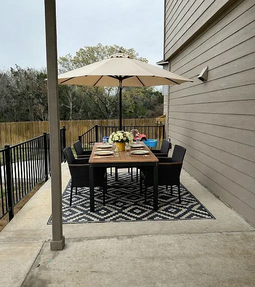 3909 Lorenzen Ct — Photo 24