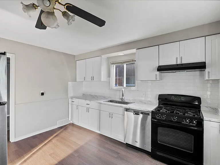 1257 Jerry Ave — Photo 5