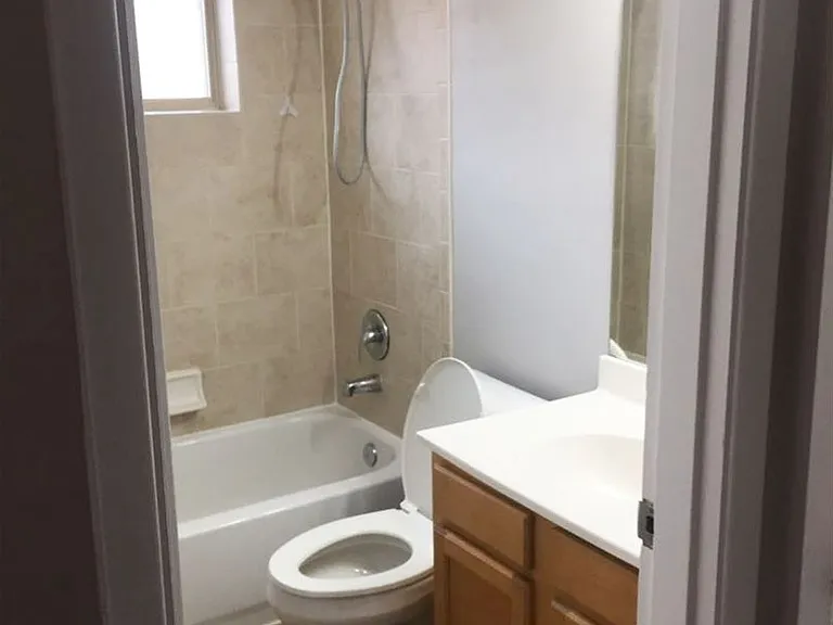 563 Lowell Ave — Photo 10