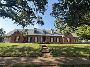 701 Camino Dr #A, Lexington, KY 40502
