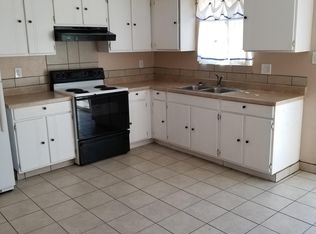 585 Rio Grande Dr, Bernalillo, NM 87004