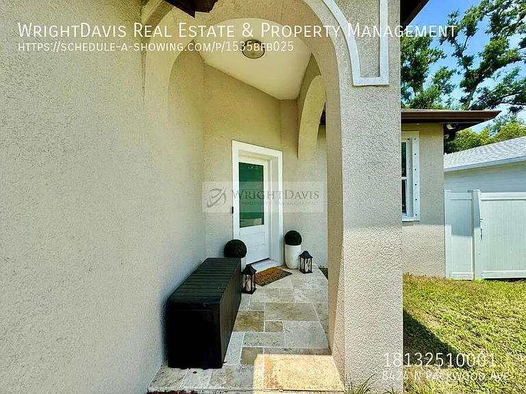 8424 N Packwood Ave — Photo 3
