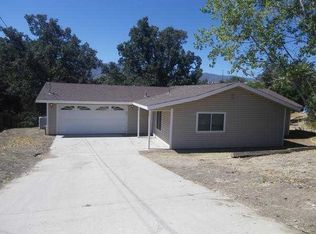 19520 Moon Dr, Tehachapi, CA 93561