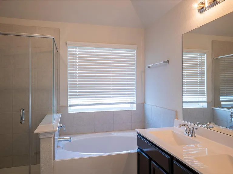 3427 Avary River Ln — Photo 12