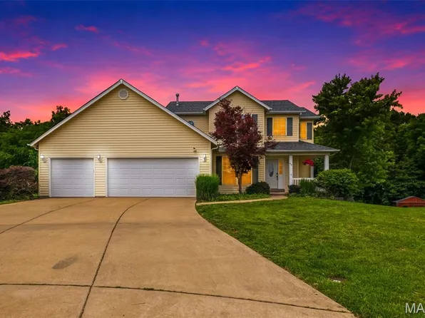 40 Owls Rest Ct, Winfield, MO 63389