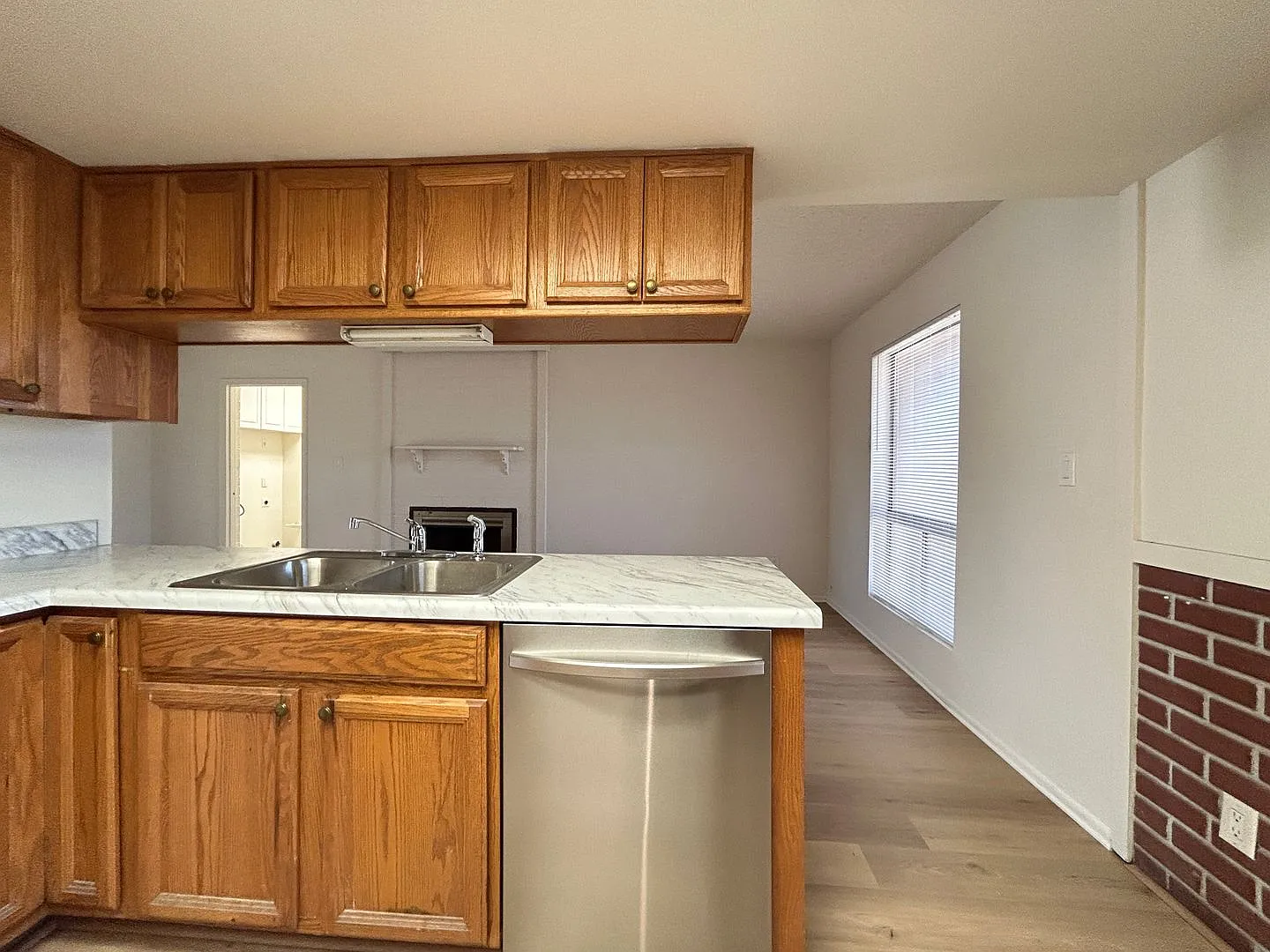 New Paint, Flooring, Appliances and more updates! — Photo 4