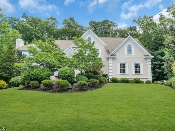 66 Beachmont Terrace, North Caldwell Boro, NJ 07006