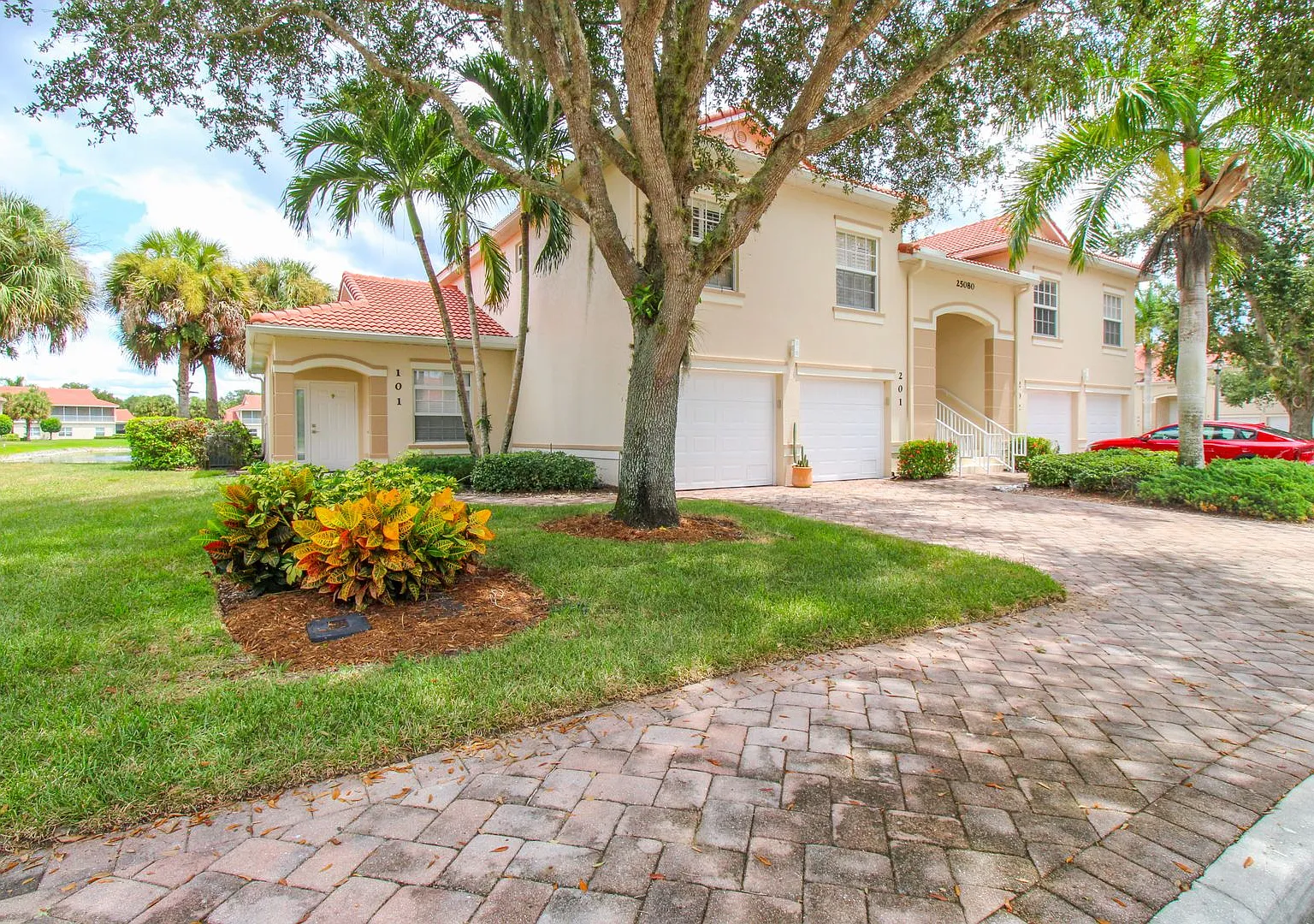 ** Beautifully Remodeled Furnished Condo In Orchid Cove At Port Of The Islands ** 2 Bedrooms\2 Ba... — Photo 1
