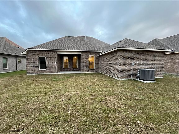 5th image of 224 Owl Dr