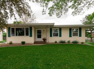 3071 2nd St, Marion, IA 52302