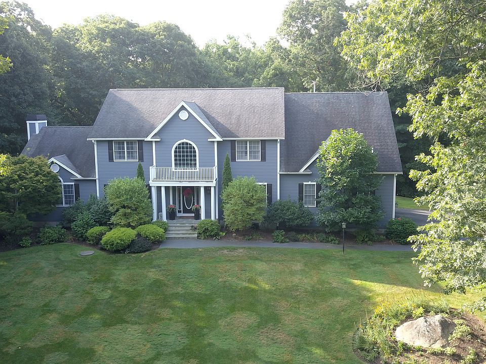1st image of 60 Canterbury Ln