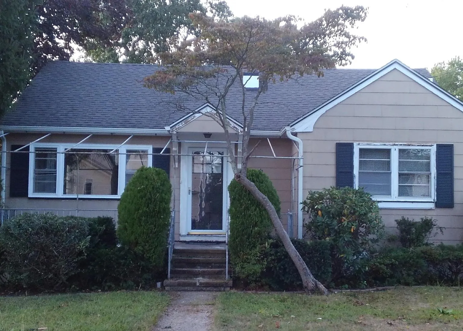 1015 Broad St — Photo 1