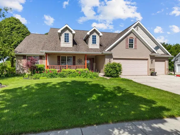 1230 Upper Greystone DRIVE, Plymouth, WI 53073