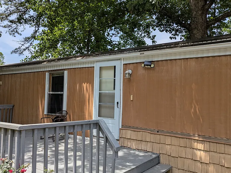 105 Wellington Dr — Photo 10