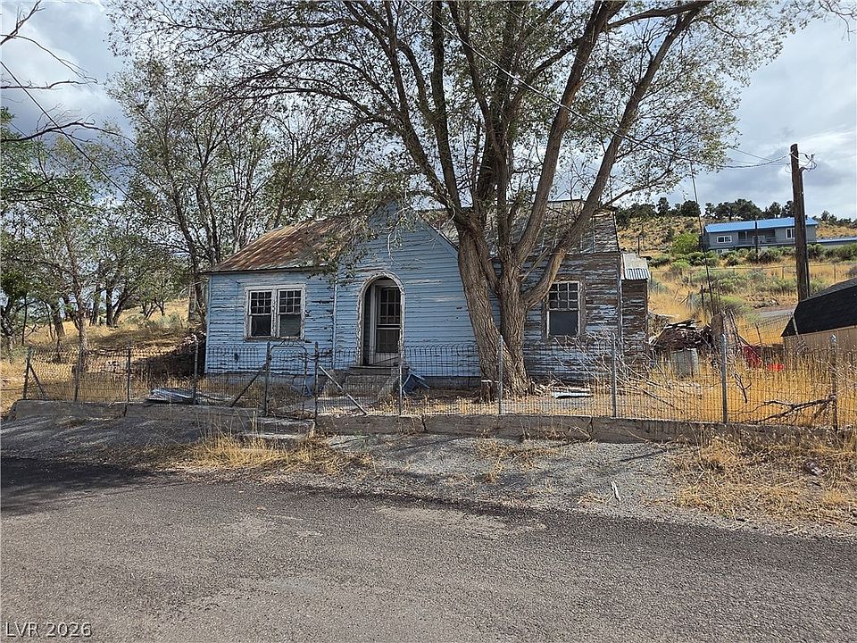 1st image of 252 Cedar St