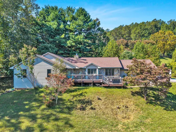 4625 Twelve Oclock Knob Rd, Roanoke, VA 24018
