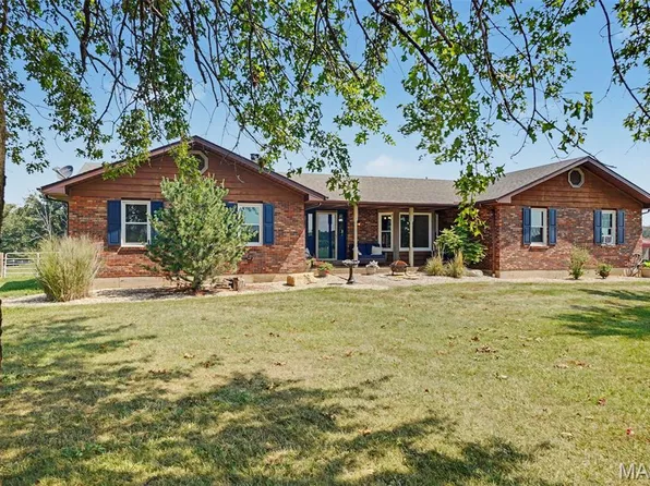10673 Christina Dr, Wright City, MO 63390