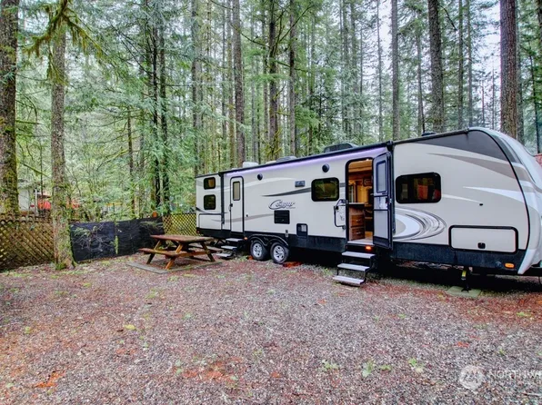 220 6 Morel Drive, Deming, WA 98244