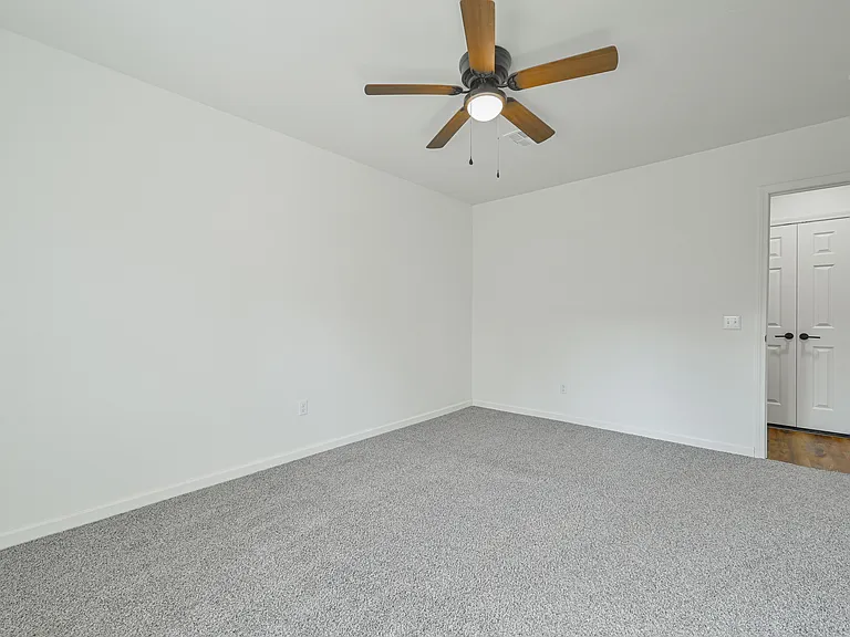 4330 Granger Ave — Photo 37