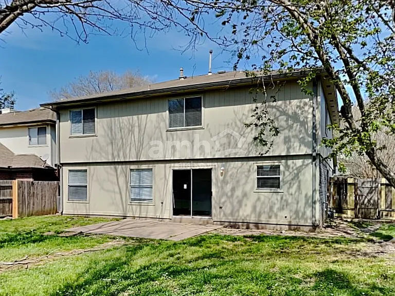 5349 Yale Dr — Photo 18