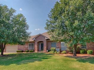 15900 Vintage Dr, Edmond, OK 73013