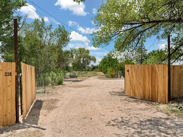 228 County Road 87, Chimayo, NM 87522